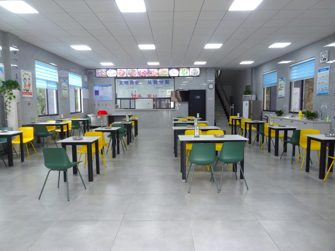 蟒電公司職工食堂獲評“百優食堂(營養健康食堂)” 蟒電公司職工食堂獲評“百優食堂(營養健康食堂)”